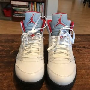 Retro Air Jordan 5 (Fire Red 2013)